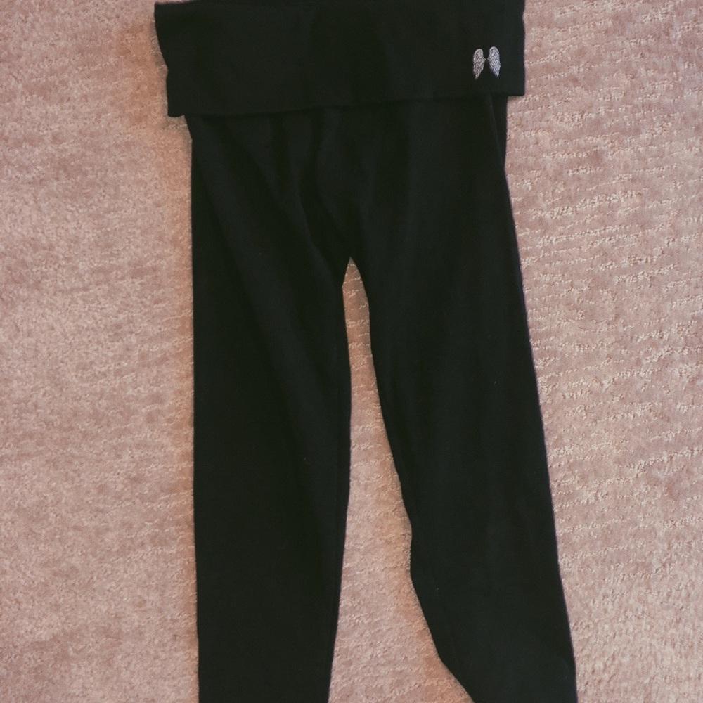 Cropped VS Yoga Leggings